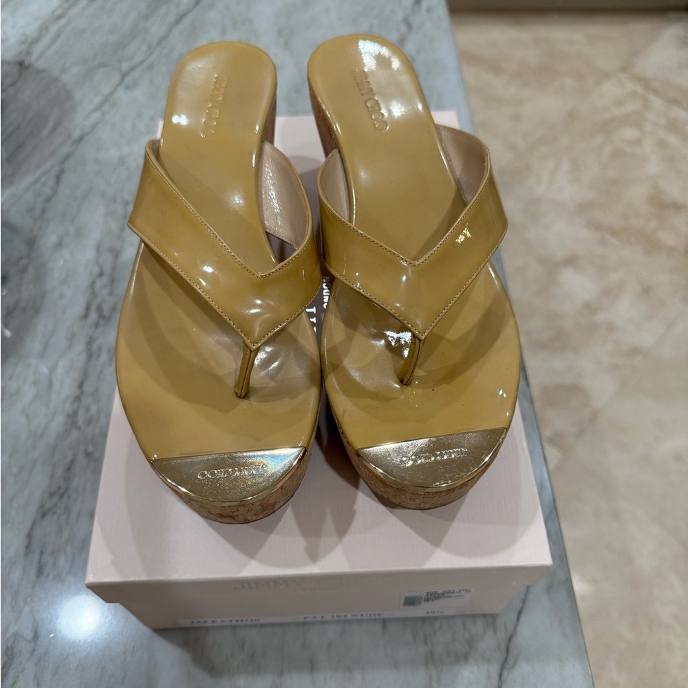 Jimmy Choo Beige Patent Leather Pathos Thong Cork Wedge Slides Size 39.5 US 8.5